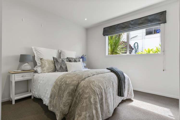 1/67 Gulf View Road Murrays Bay_14