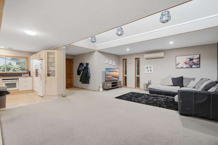 448 Racecourse Road_4