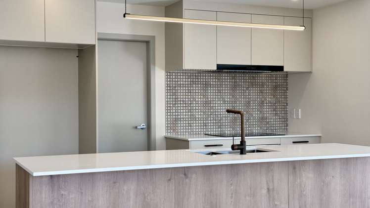41 Crompton Avenue_4