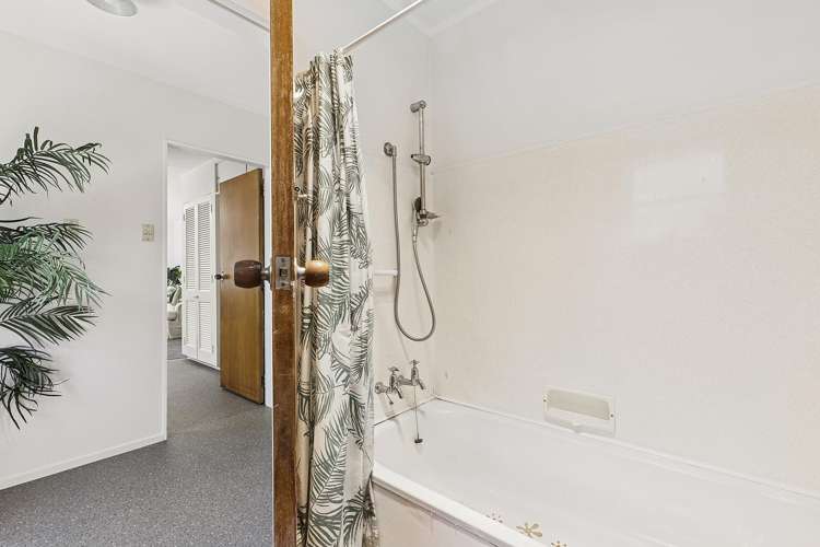 105B Taylor Terrace Tawa_11