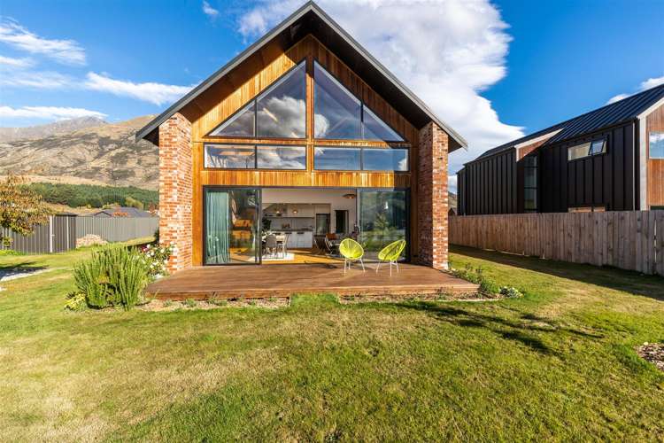 14 Woodstock Road Lower Shotover_1