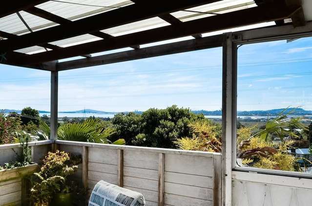 1 Wakeling Avenue Te Atatu South_1