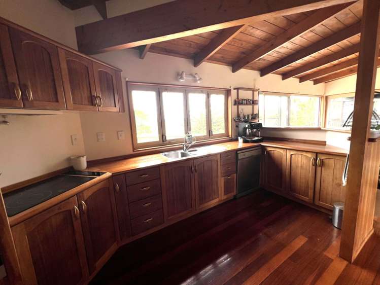 111 Constable Road Muriwai_1