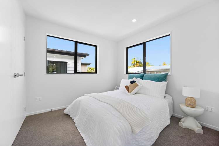1/8 Connell Street Blockhouse Bay_13