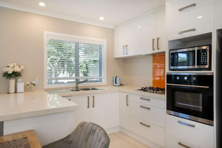 6/113 Moorefield Road Johnsonville_2