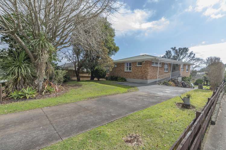 16 Trentham Road Papakura_17
