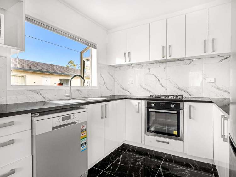 7/11 Arran Street Avondale_4