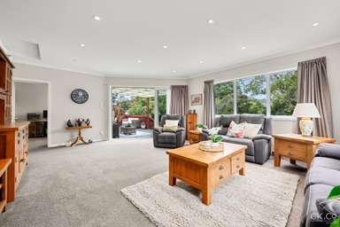 144 Riverside Drive_2