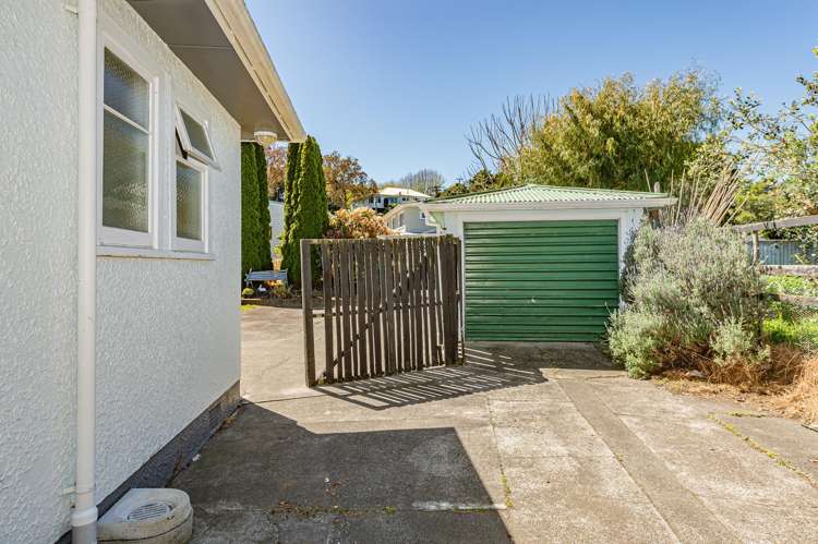 62 Parkes Avenue St Johns Hill_17