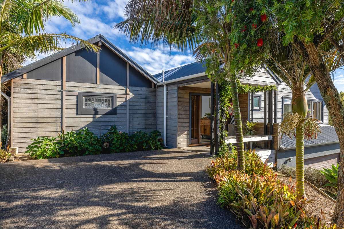 5 Kennedy Point Road_3