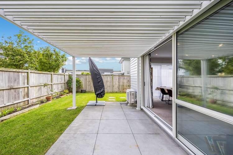 16 Couldrey Crescent Red Beach_14