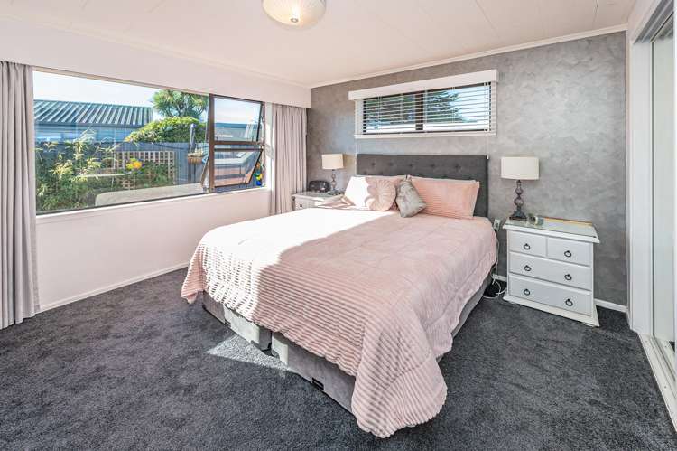 7 Exeter Crescent Springvale_15