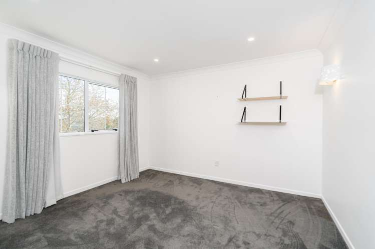 18 Travis Country Drive Burwood_25