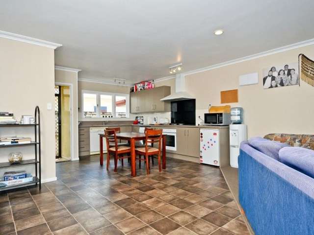 2 Snead Place Hamilton East_2