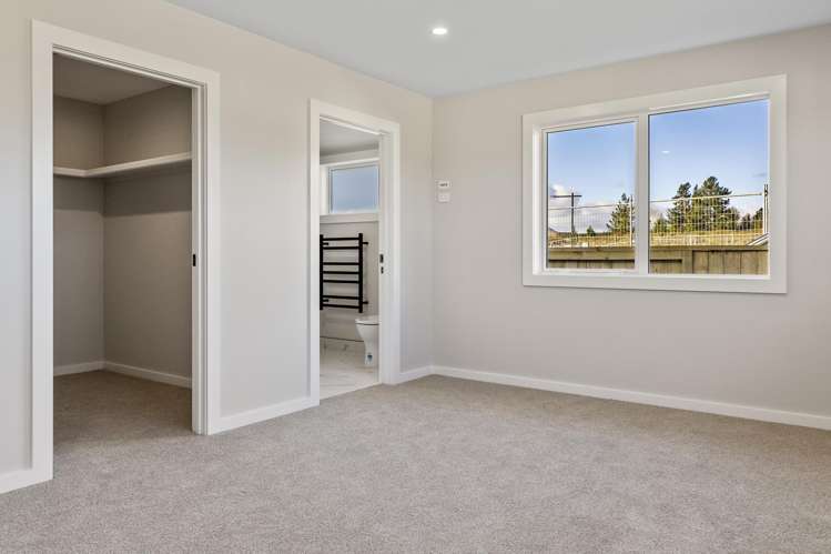 8 Neinei Place Wharewaka_10