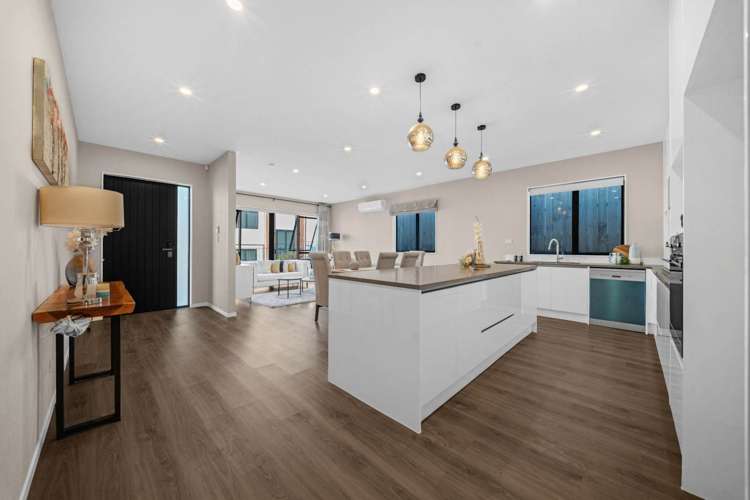 126 Thomas Road Flat Bush_14