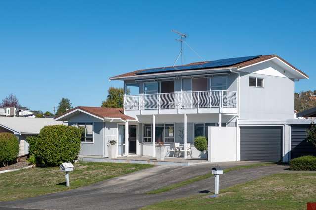 1/7 Reeves Road Acacia Bay_2