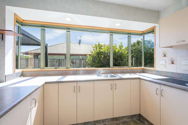 74 Aldinga Avenue Stoke_7