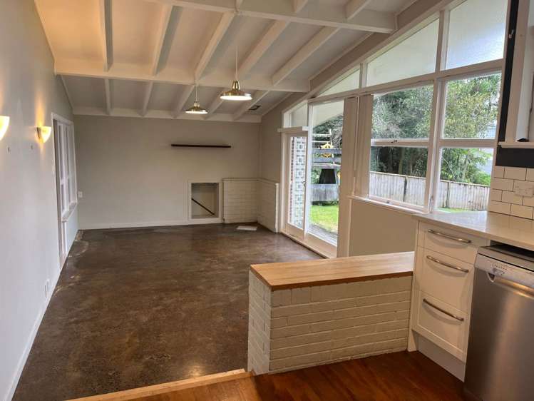 246 Glengarry Road Glen Eden_3