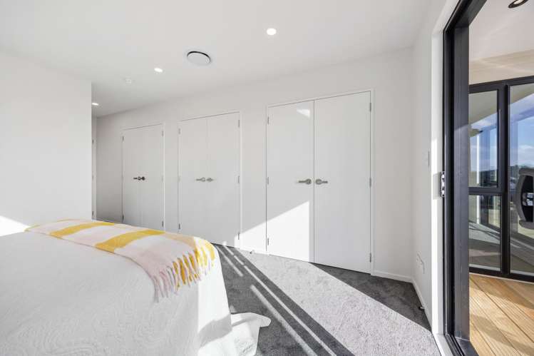 11 Mill Hill Close Flat Bush_35