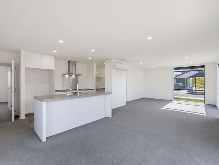 13 Quinn Crescent_3