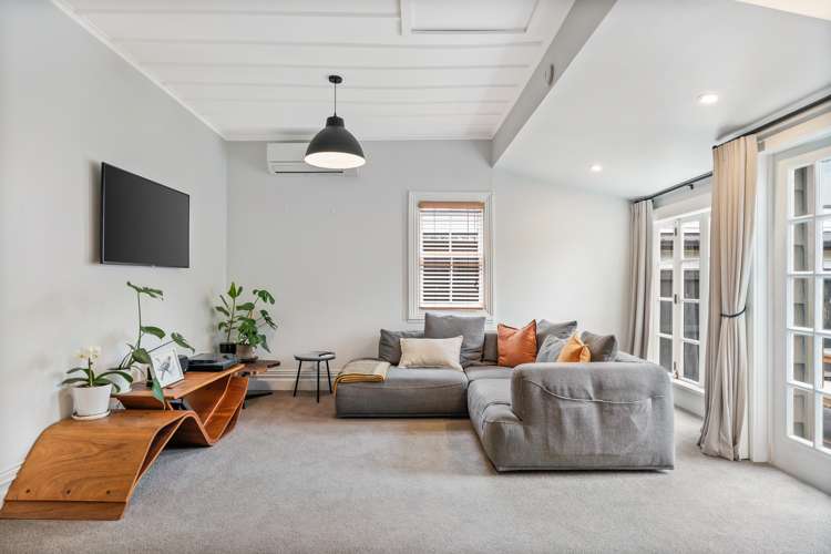 437 West Coast Road Glen Eden_5