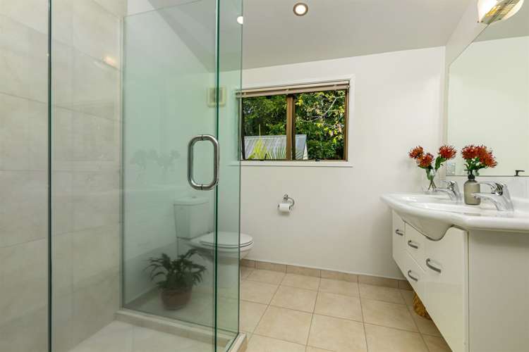 25 Kingfisher Grove Greenhithe_12