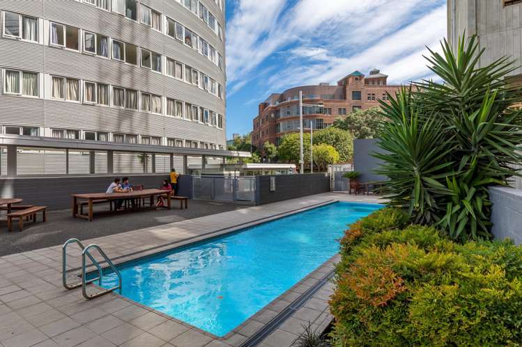 807/138 Anzac Avenue_1