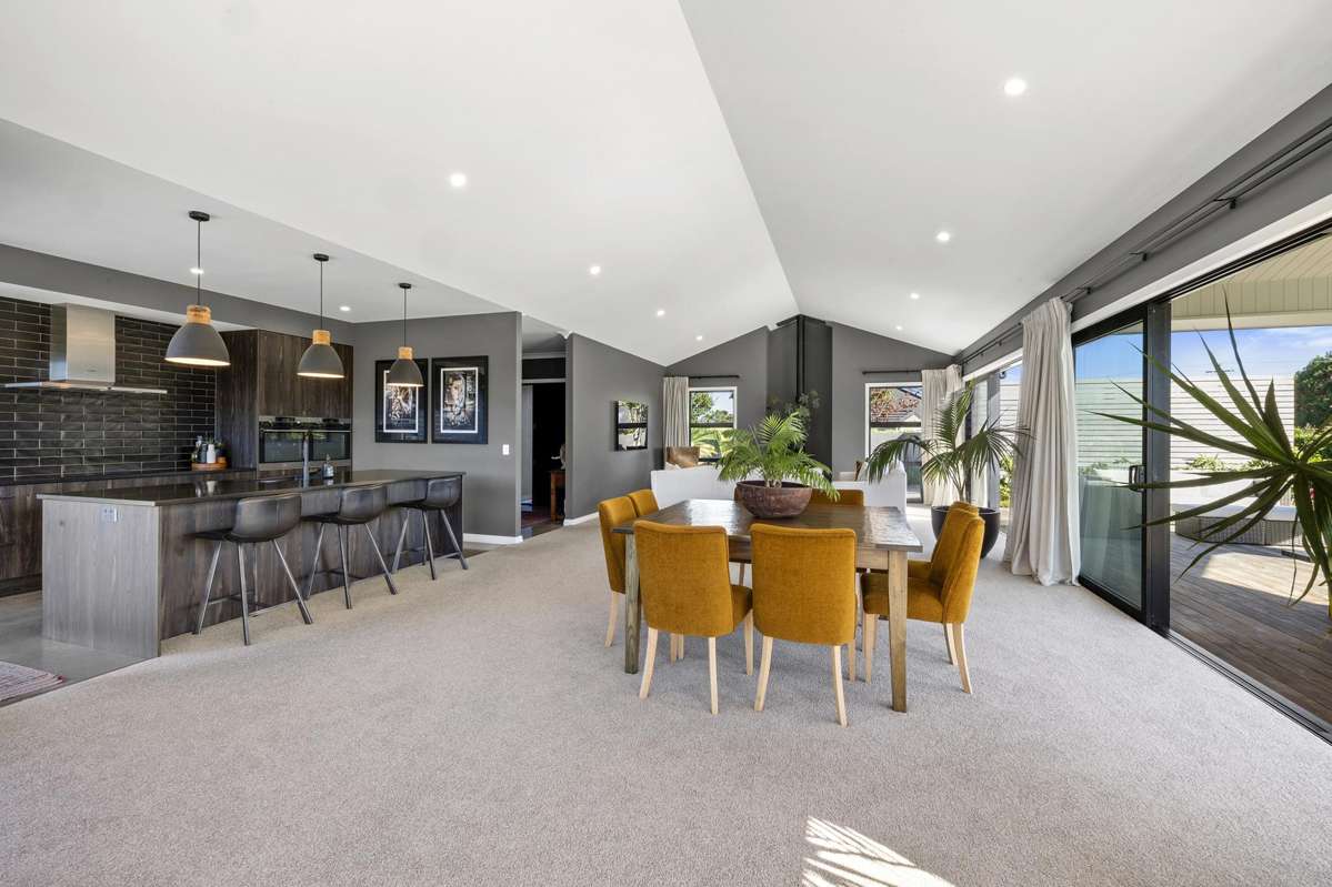 106 Airport Drive_3