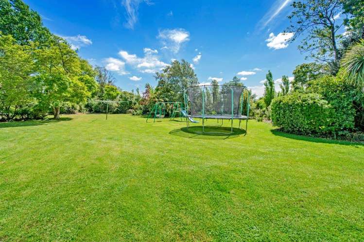 39 High Street Southbridge_1