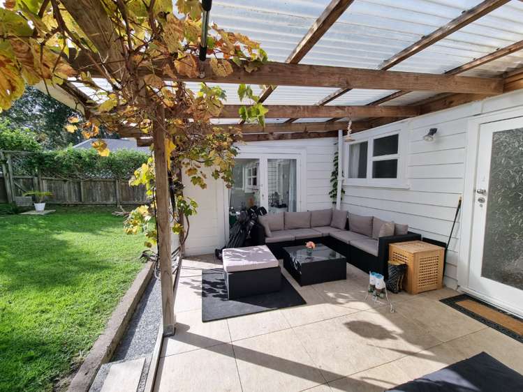 12 Seabreeze Road Narrow Neck_17