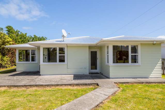 36 Woodward Street Featherston_1