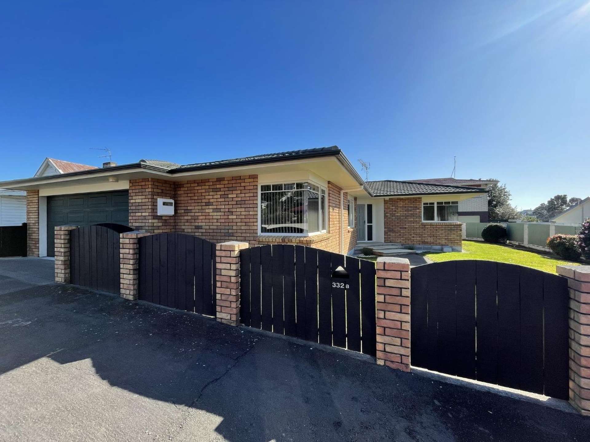 332a Devon Street West 10844_0