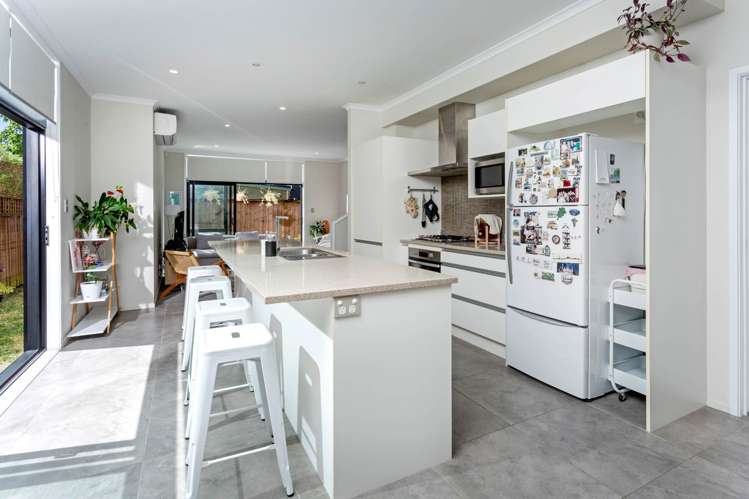 2 Rarahu Road Hobsonville_8