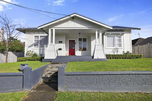 MODERNISED BUNGALOW IN PRIME LOCATION