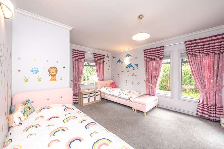 29 Lithgow Drive Otamatea_21