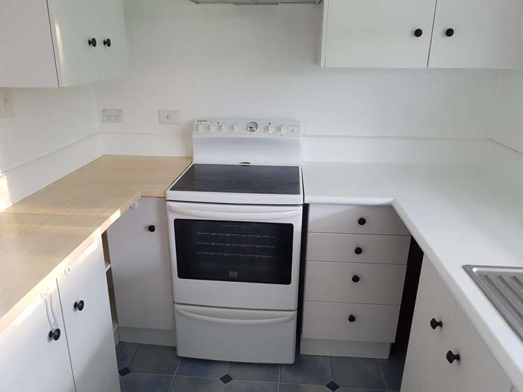 1018 Railway Road South Longlands_8