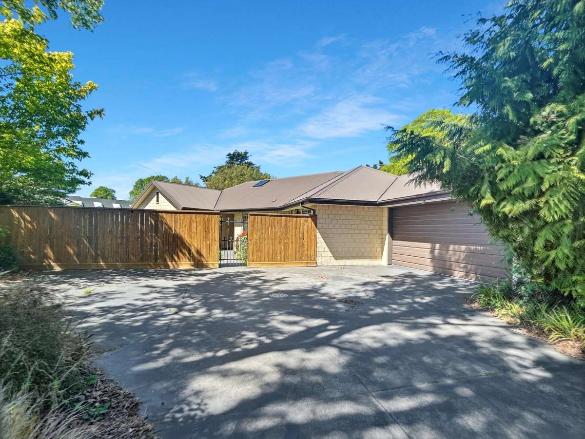 Hillmorton - 4 Bedrooms 2