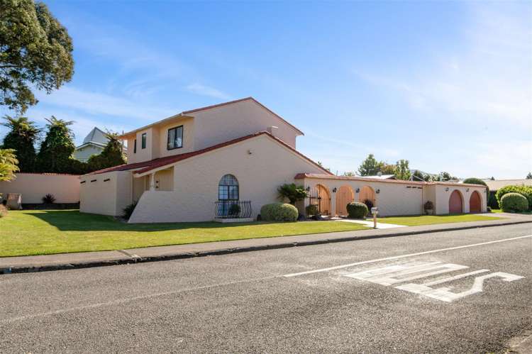 2 Goodwin Avenue Springfield_16