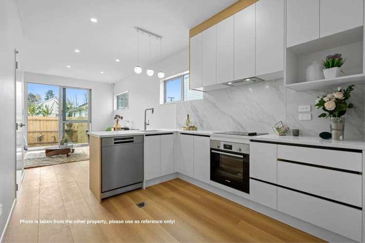 8/9 Coral Crescent Panmure_4