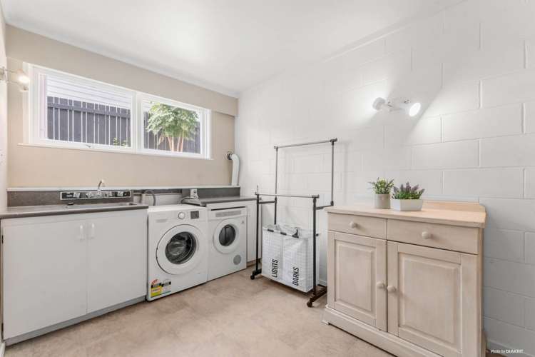 1/59 Glenmore Road Sunnyhills_25