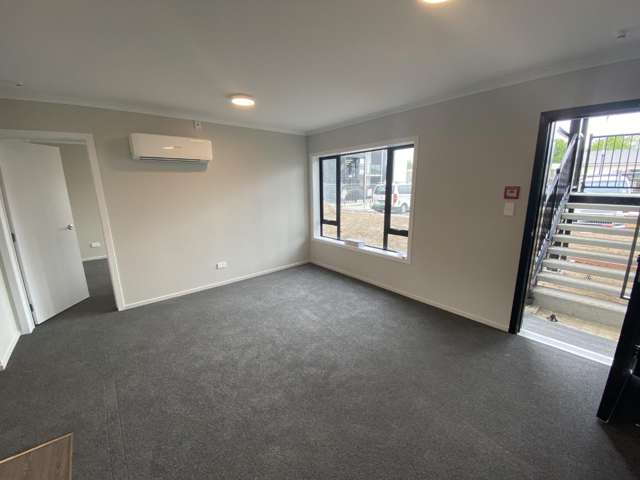 G07/17 Vialou Street 10463_2