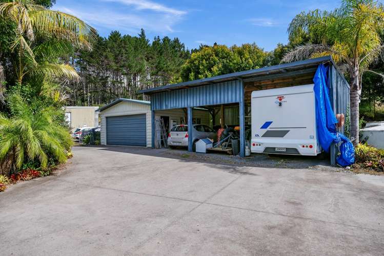 99 Old Parua Bay Road Abbey Caves_16