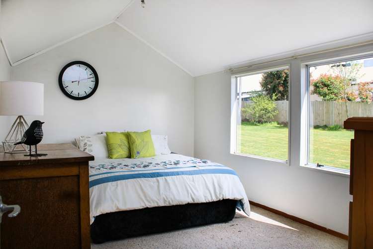 8 Armstrong Street Balclutha_16