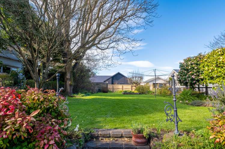 29 Aynsley Terrace Hillsborough_17