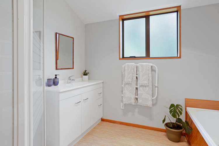 1825 Cust Road Cust_8