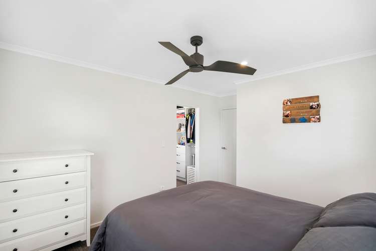 11 Munford Lane Riverhead_14