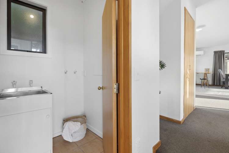 48 Easther Crescent Kew_14