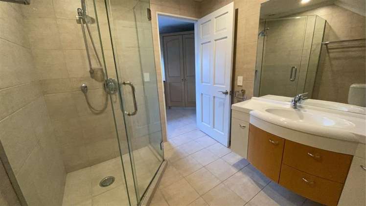 171 (Apt 2) Oceanbeach Road Mount Maunganui_15