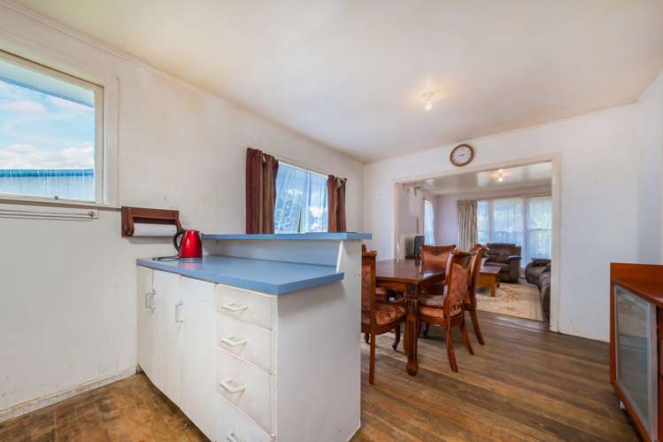 64 Christmas Road Manurewa_5